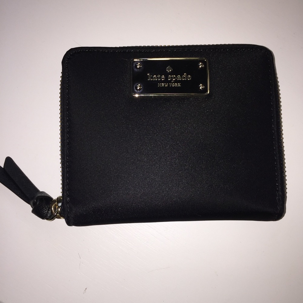 Kate Spade Darci Wilson Road black wallet